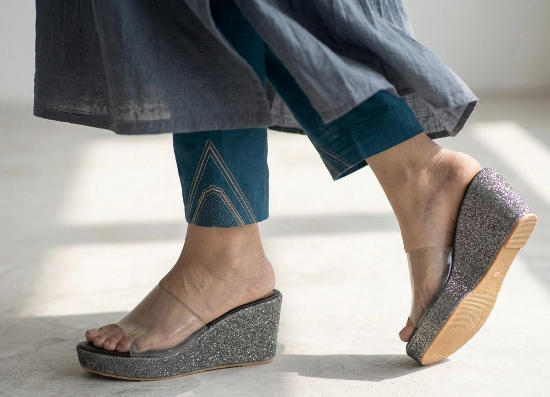 Clear Horizon Wedges