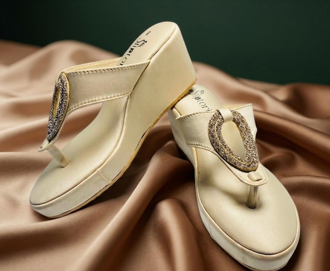 Sliptoria Signature Festive Gold Wedges